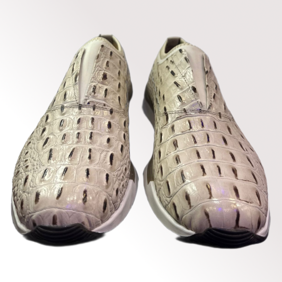Sneaker blanche en cuir avec texture croco embossée – Image 4
