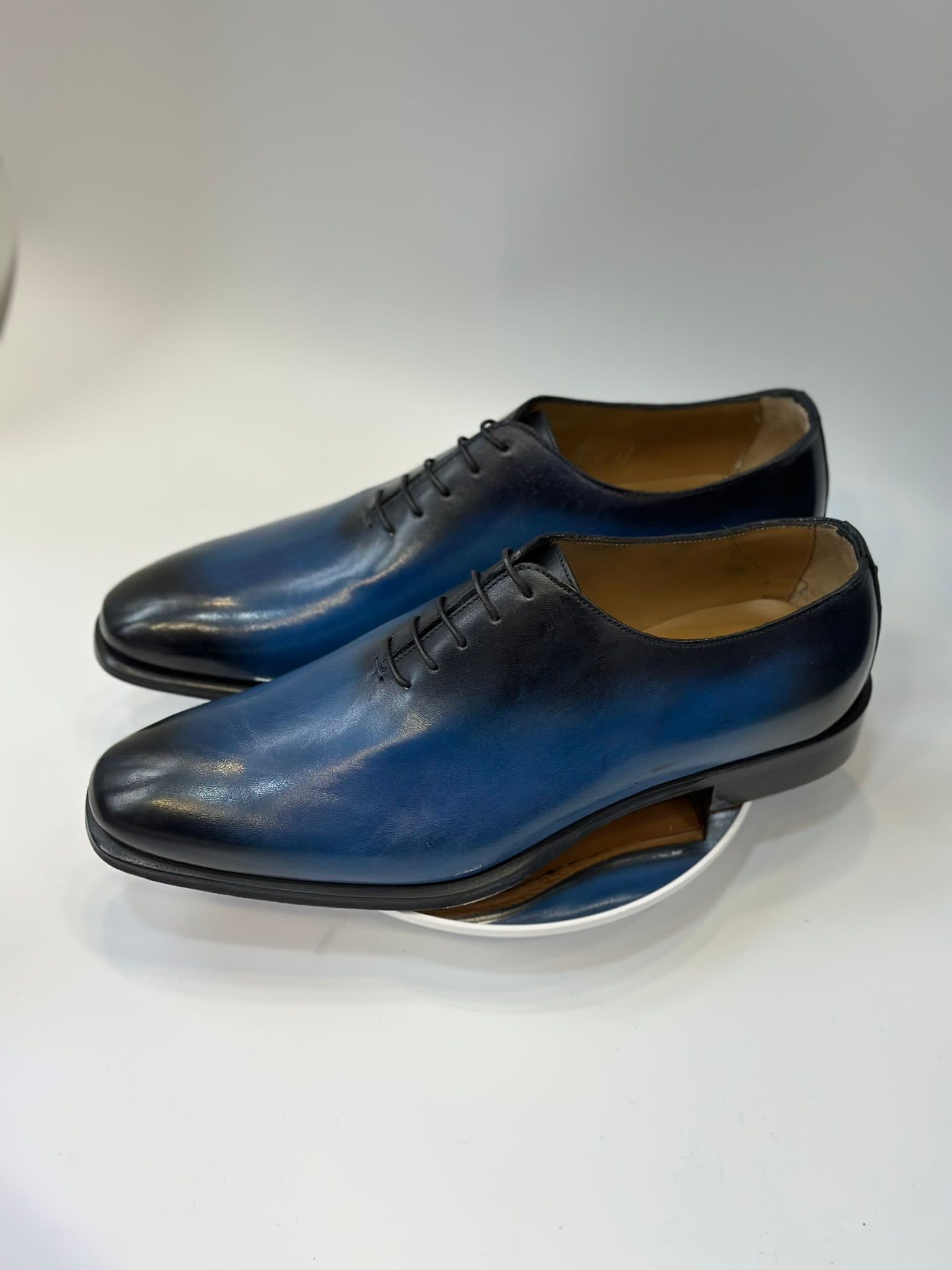 Richelieu Oxford bleu patiné main – Jespomi Paris – Image 2