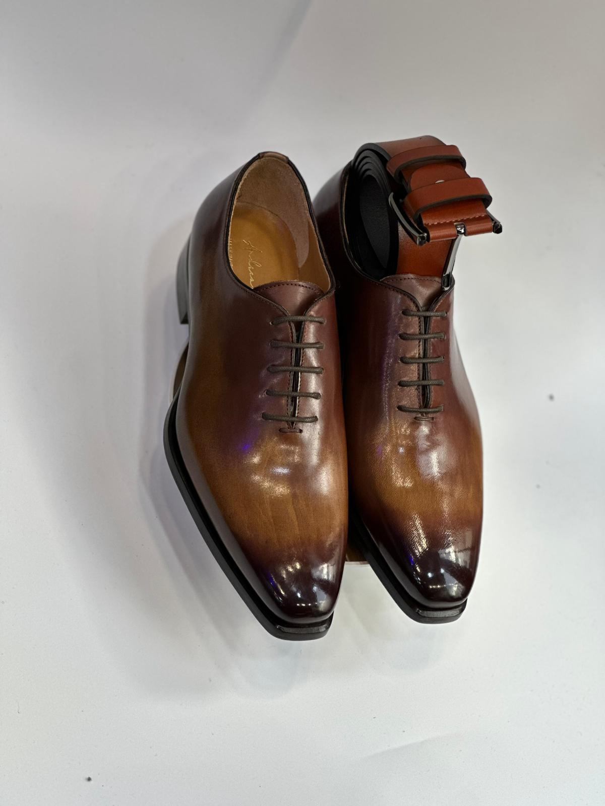 Souliers Richelieu One-Cut en Cuir Patiné Marron – Jespomi – Image 4