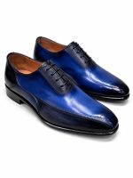 Richelieu homme bleu patiné en cuir brillant Jespomi avec laçage fermé et finition élégante.