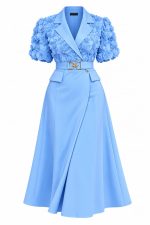 Robe blazer bleu ciel à manches bouffantes ornées de fleurs en relief