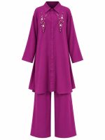 Ensemble pantalon violet pour femme avec tunique longue à col chemise et détails fleuris