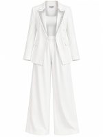 Ensemble tailleur pantalon blanc trois pièces avec blazer à revers ornés de strass argentés