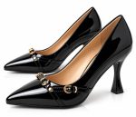 Escarpins noirs vernis à talon haut avec bride et boucles dorées