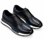 Chaussures Richelieu homme bleu nuit et noir à motifs décoratifs avec semelle blanche et noire