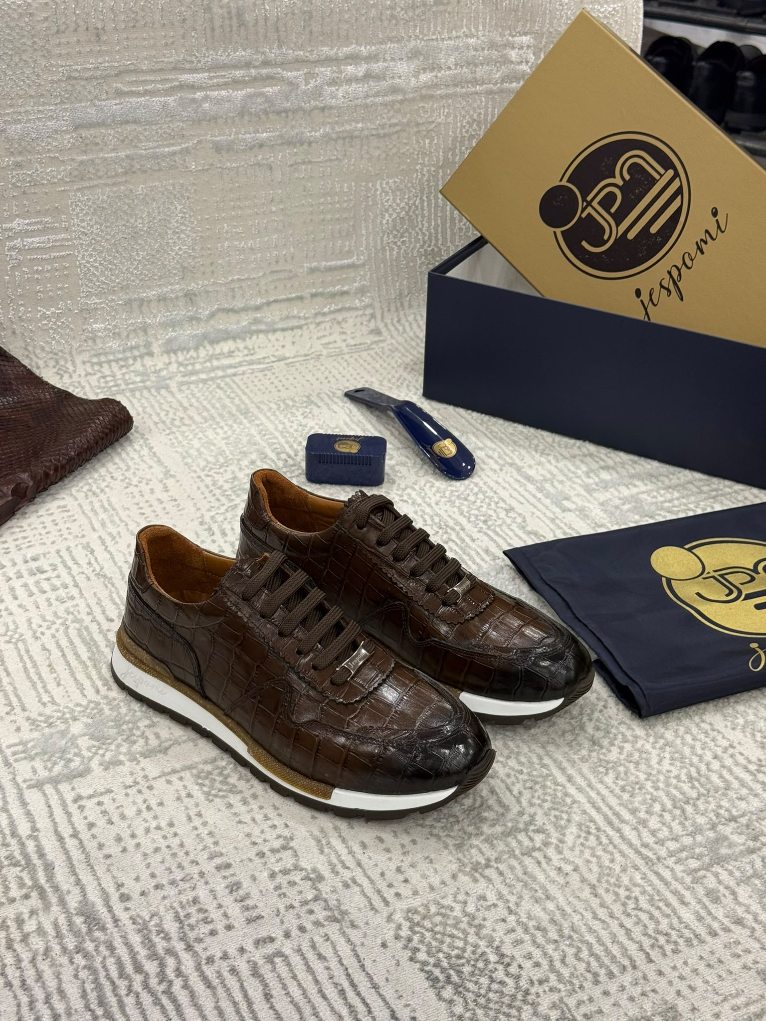 Sneakers Homme Marron Effet Croco – Image 2