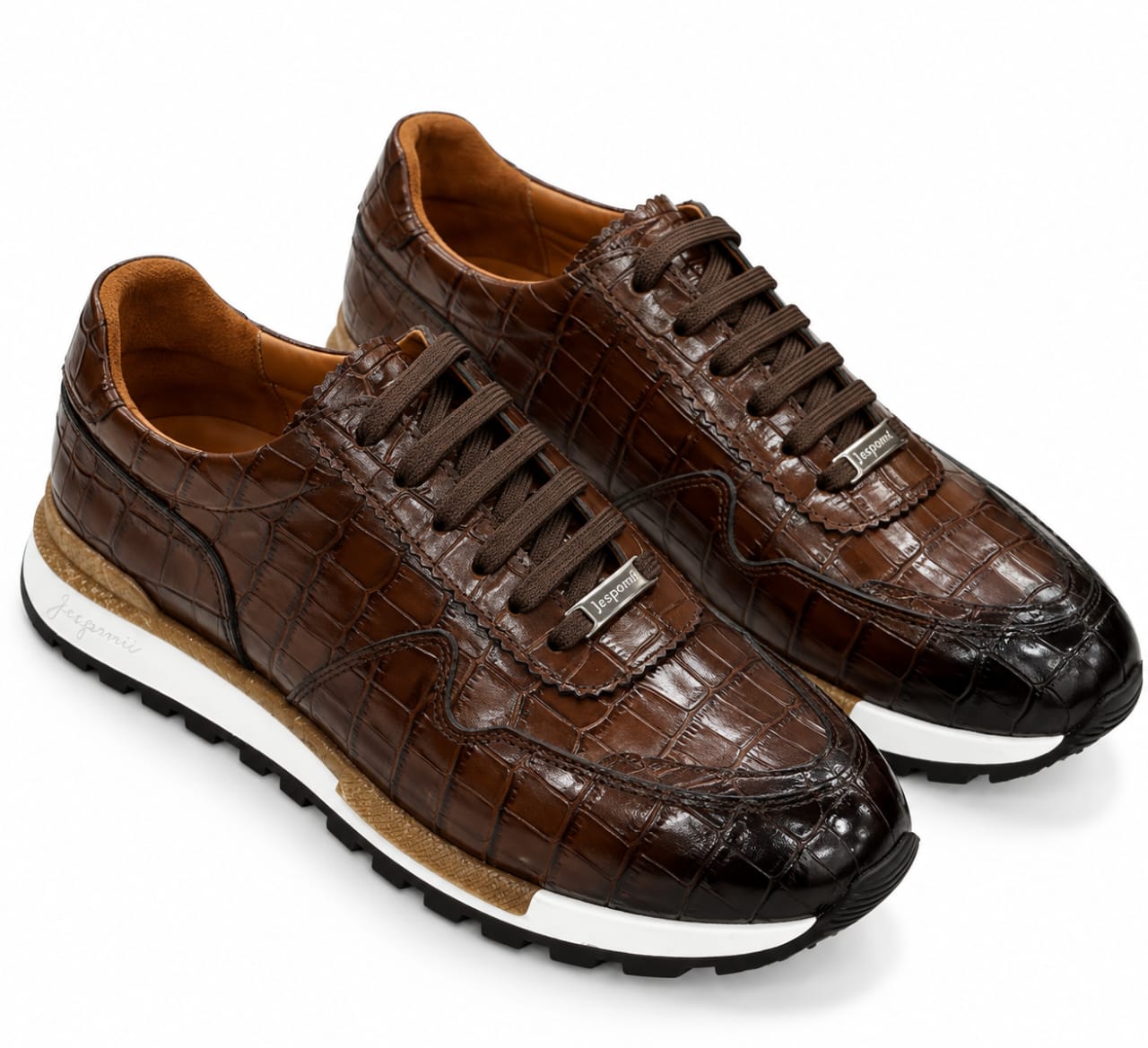 Chaussures de sport homme marron foncé à effet croco avec lacets et semelle blanche – Jespomi