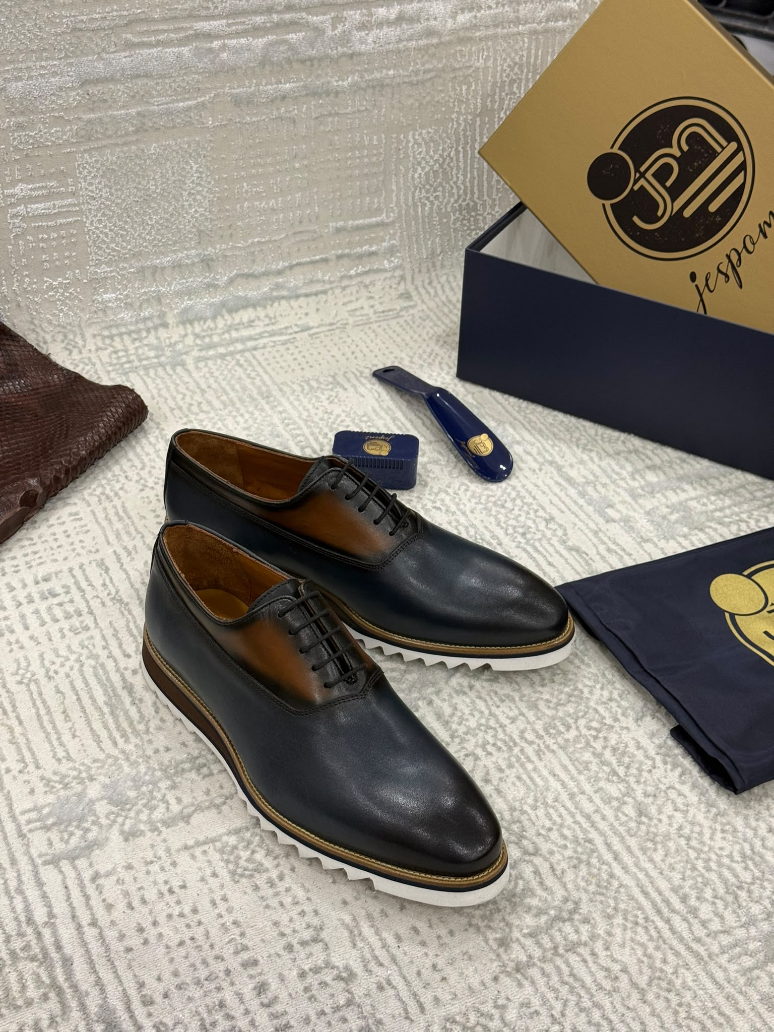 Derby Homme Noir et Cognac – Image 2